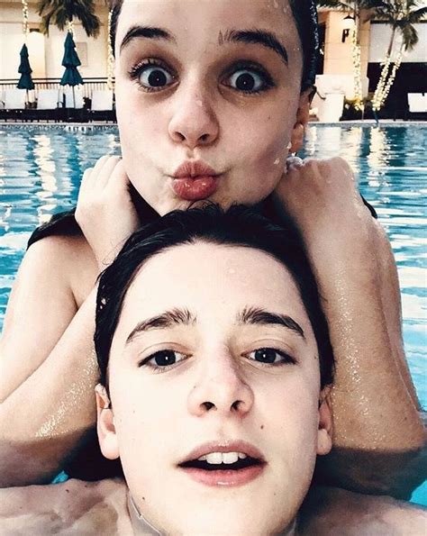 chloe schnapp wikipedia|noah schnapp twin sister.